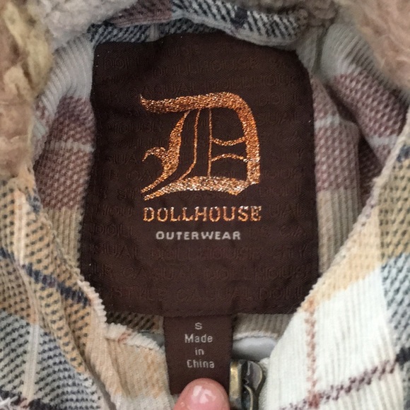 Jacket - Picture 3 of 3